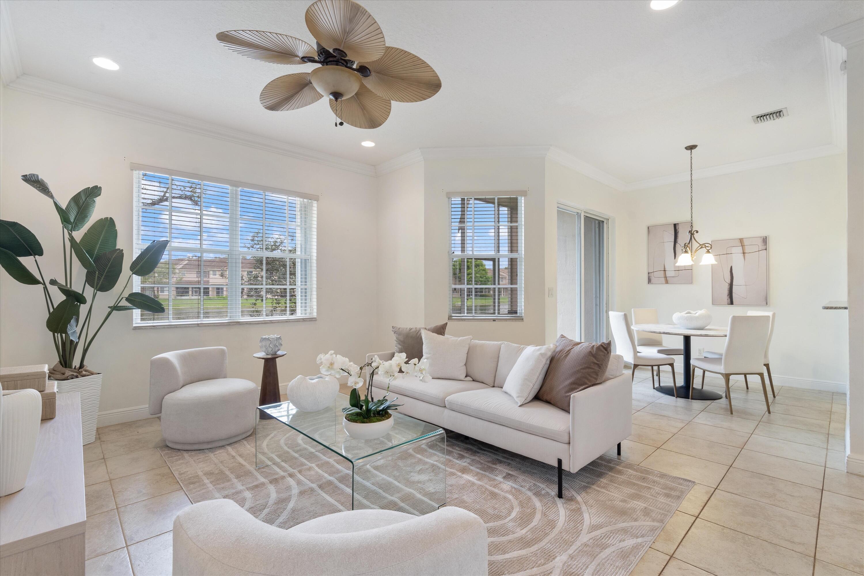 ROLLING HILLS GOLF & TENNIS CLUB - Residential