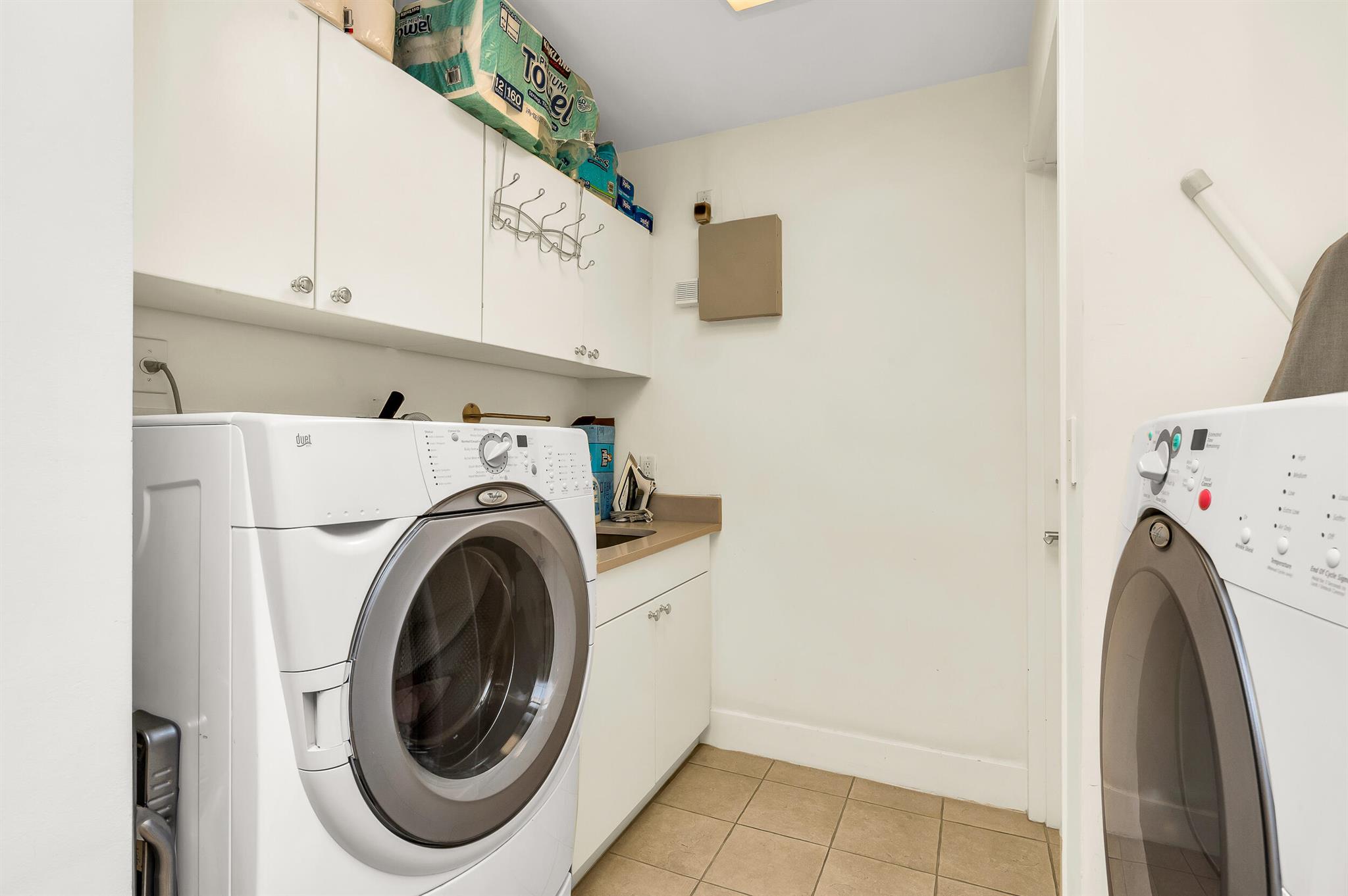 MIZNER GRAND CONDO - Residential