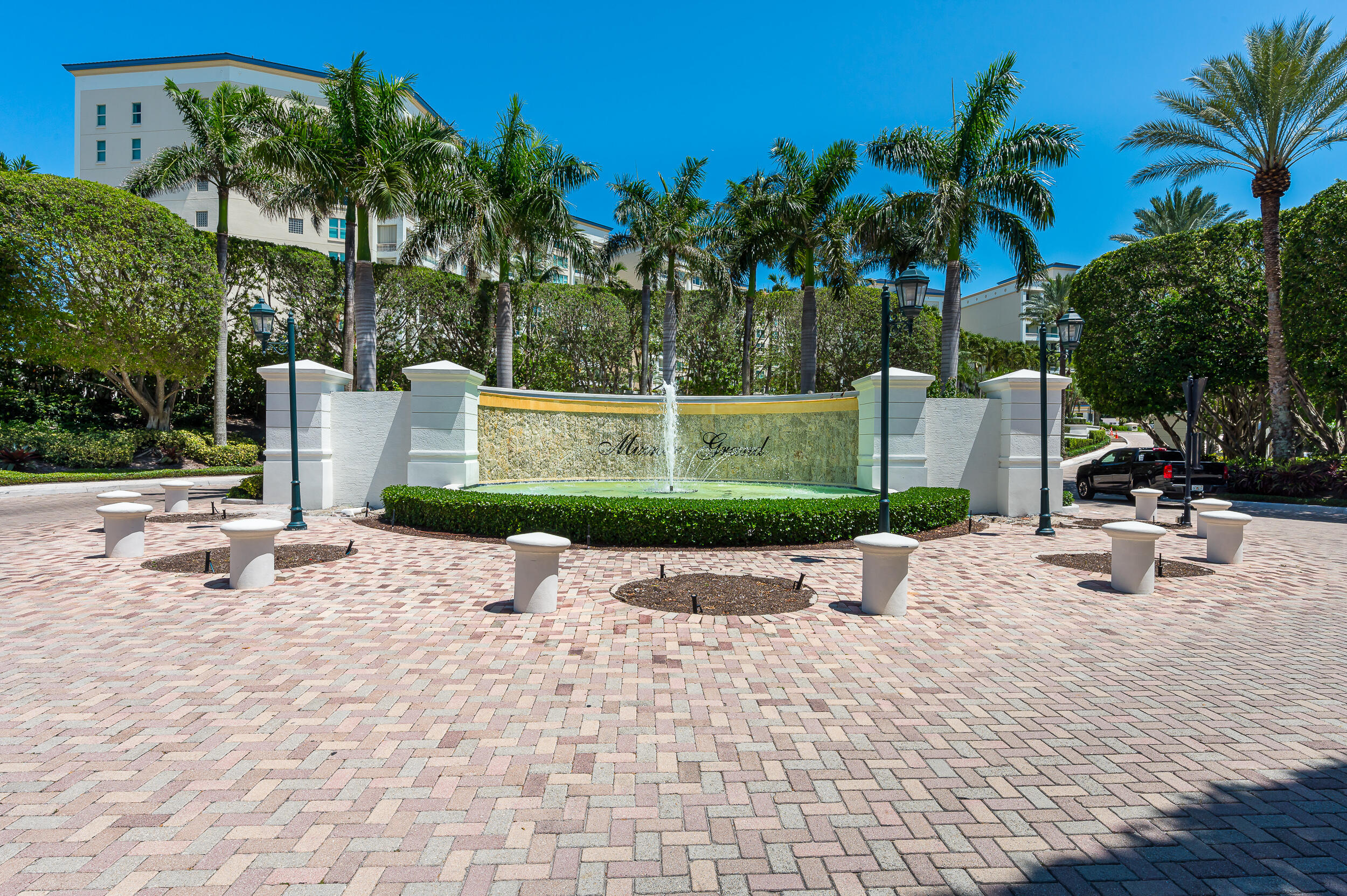 MIZNER GRAND CONDO - Residential
