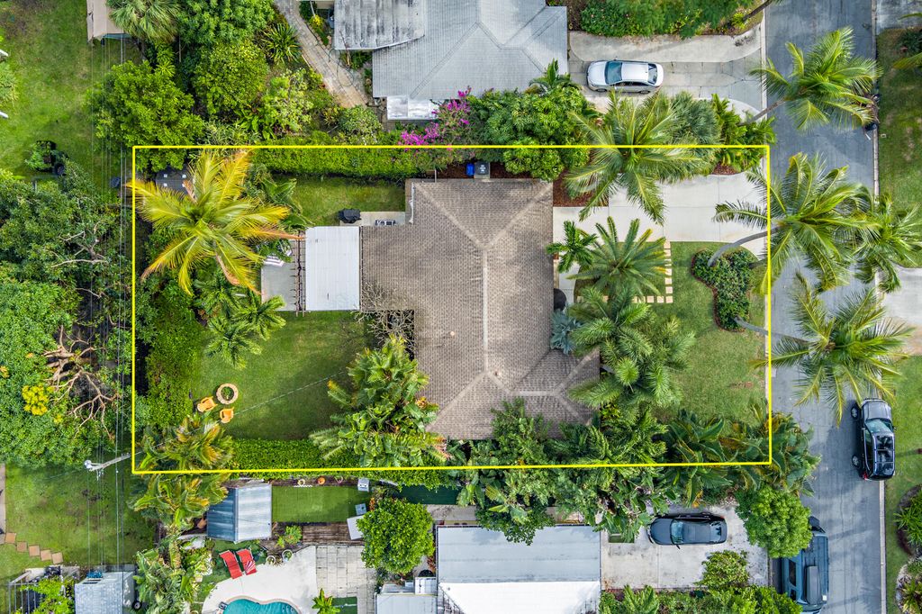 Photo of 3 Orange Way, West Palm Beach, FL 33405 (MLS # R11151468)