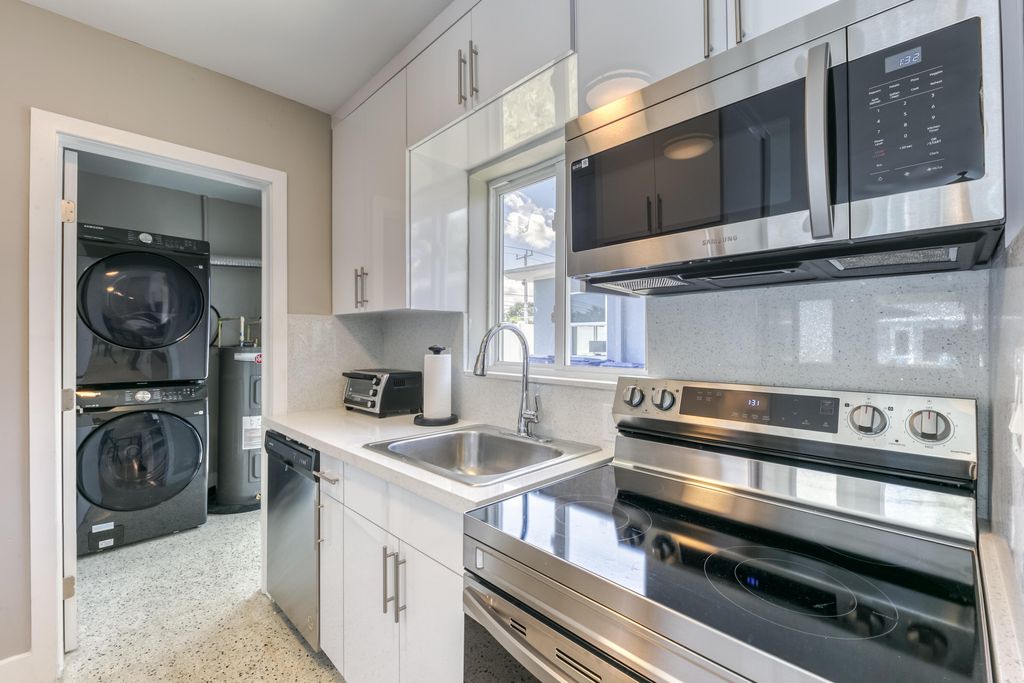 Photo of 2025 NE 26th Street #1-3, Wilton Manors, FL 33305 (MLS # B26007551)