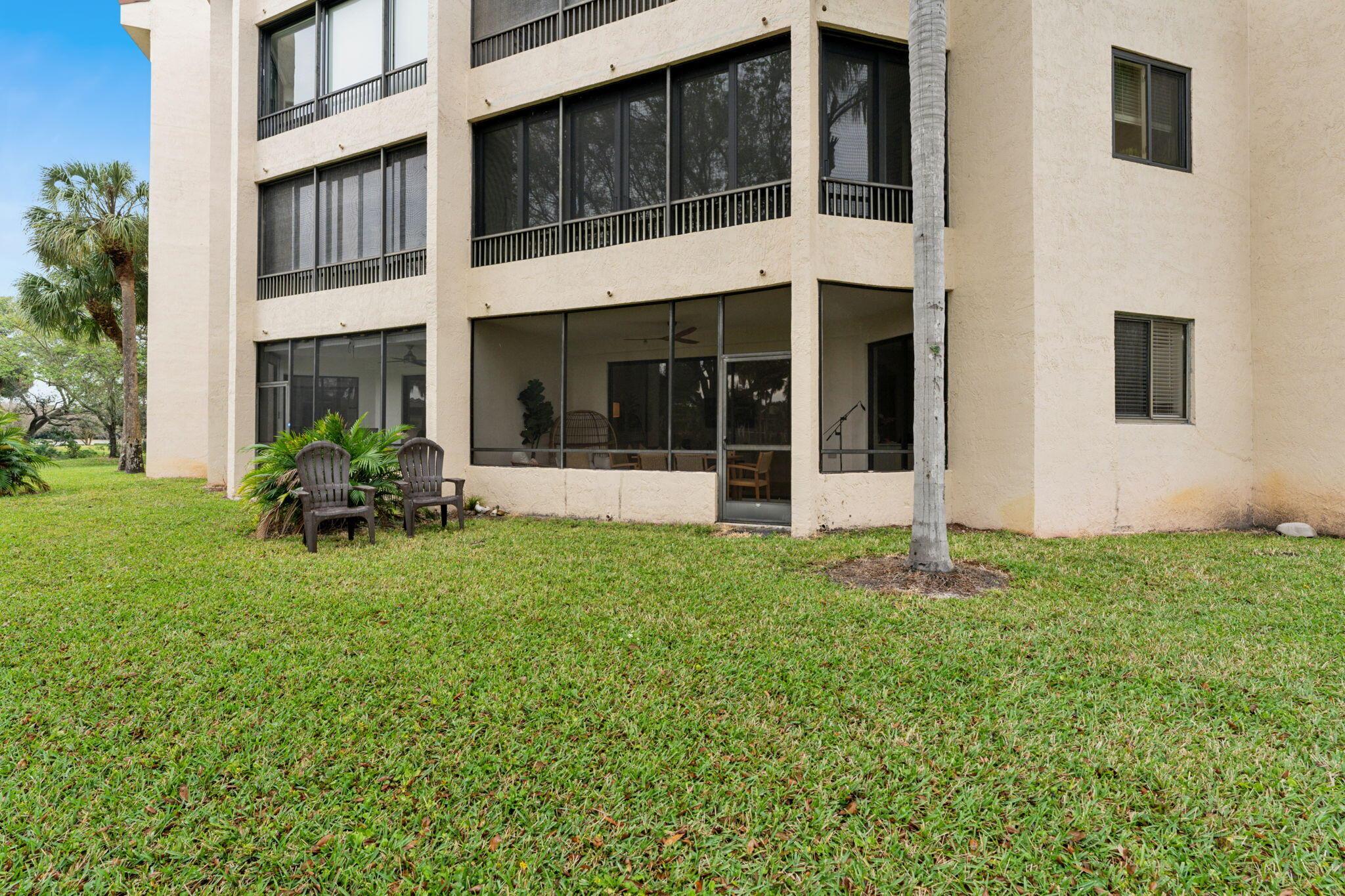 LAKES AT LA PAZ CONDO - Residential
