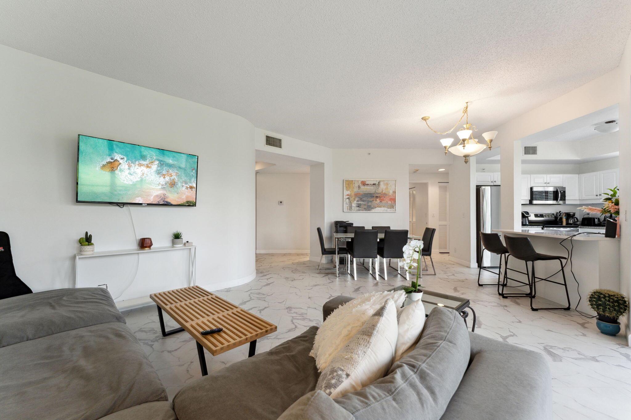 LAKES AT LA PAZ CONDO - Residential