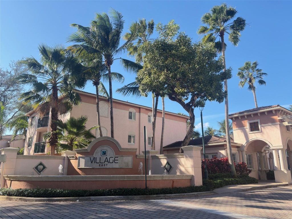 Photo of 2119 SE 10th Avenue #910, Fort Lauderdale, FL 33316 (MLS # F10540230)