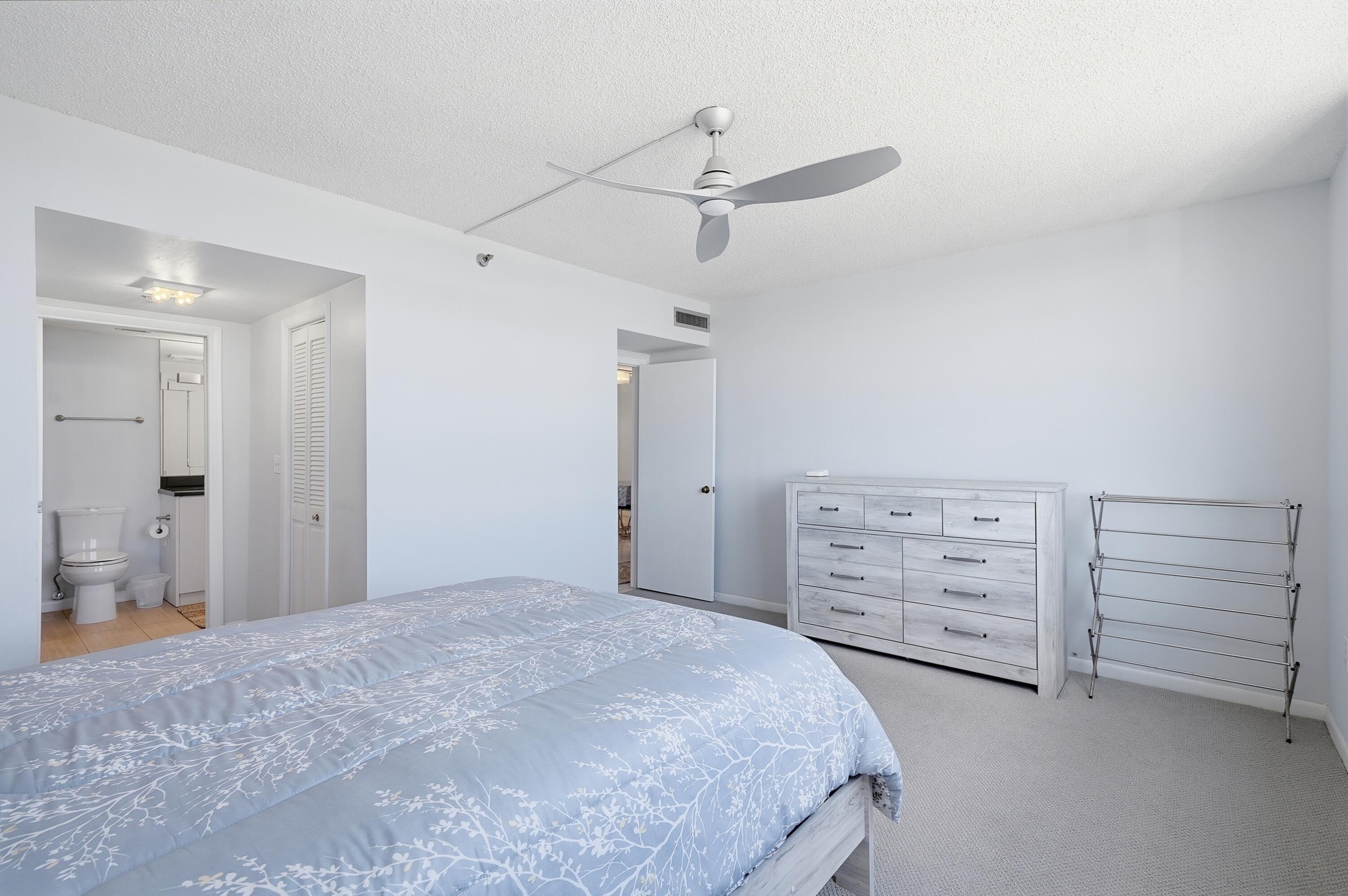 HILLCREST EAST NO 27 CONDO - Residential