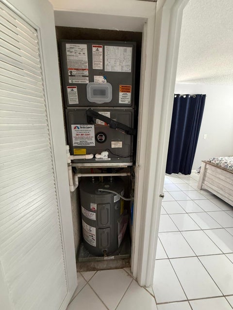 Tiny photo for 412 NORMANDY I, Delray Beach, FL 33484 (MLS # B26089264)