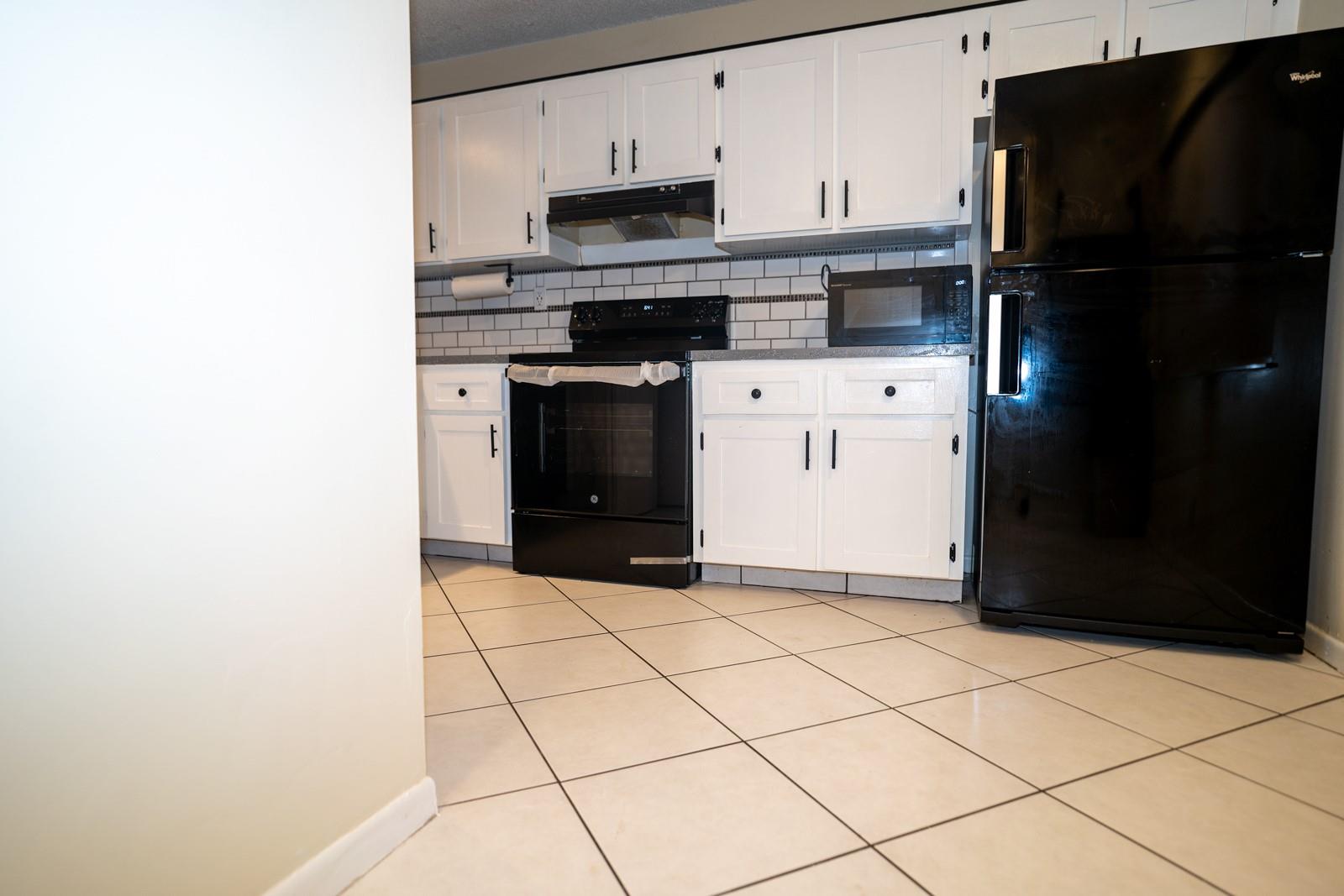 202 E Laurel Dr 1202