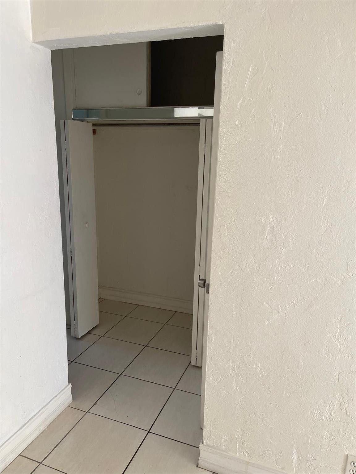 MIMO ON THE BEACH VIII CO - Residential Lease