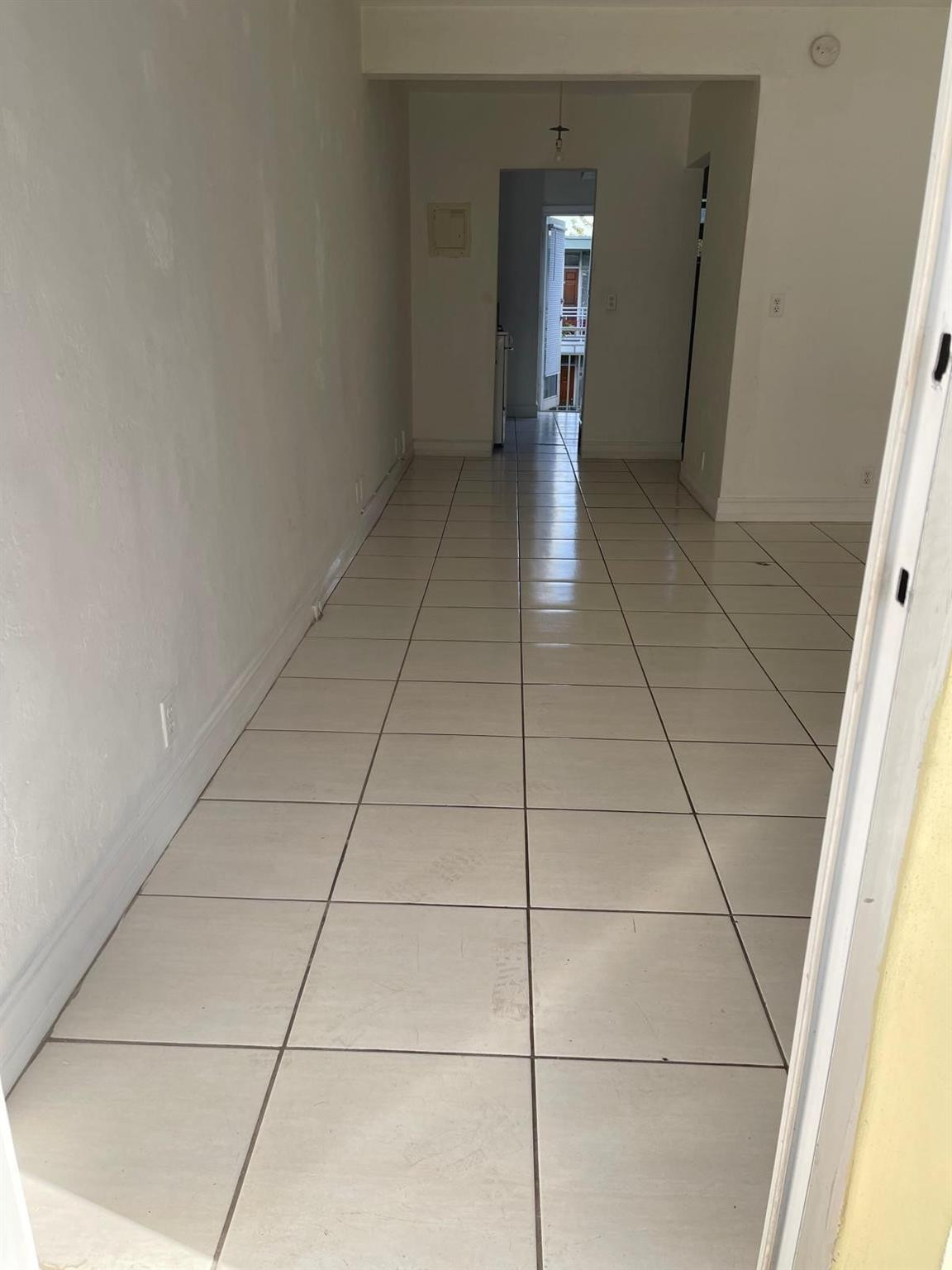 MIMO ON THE BEACH VIII CO - Residential Lease