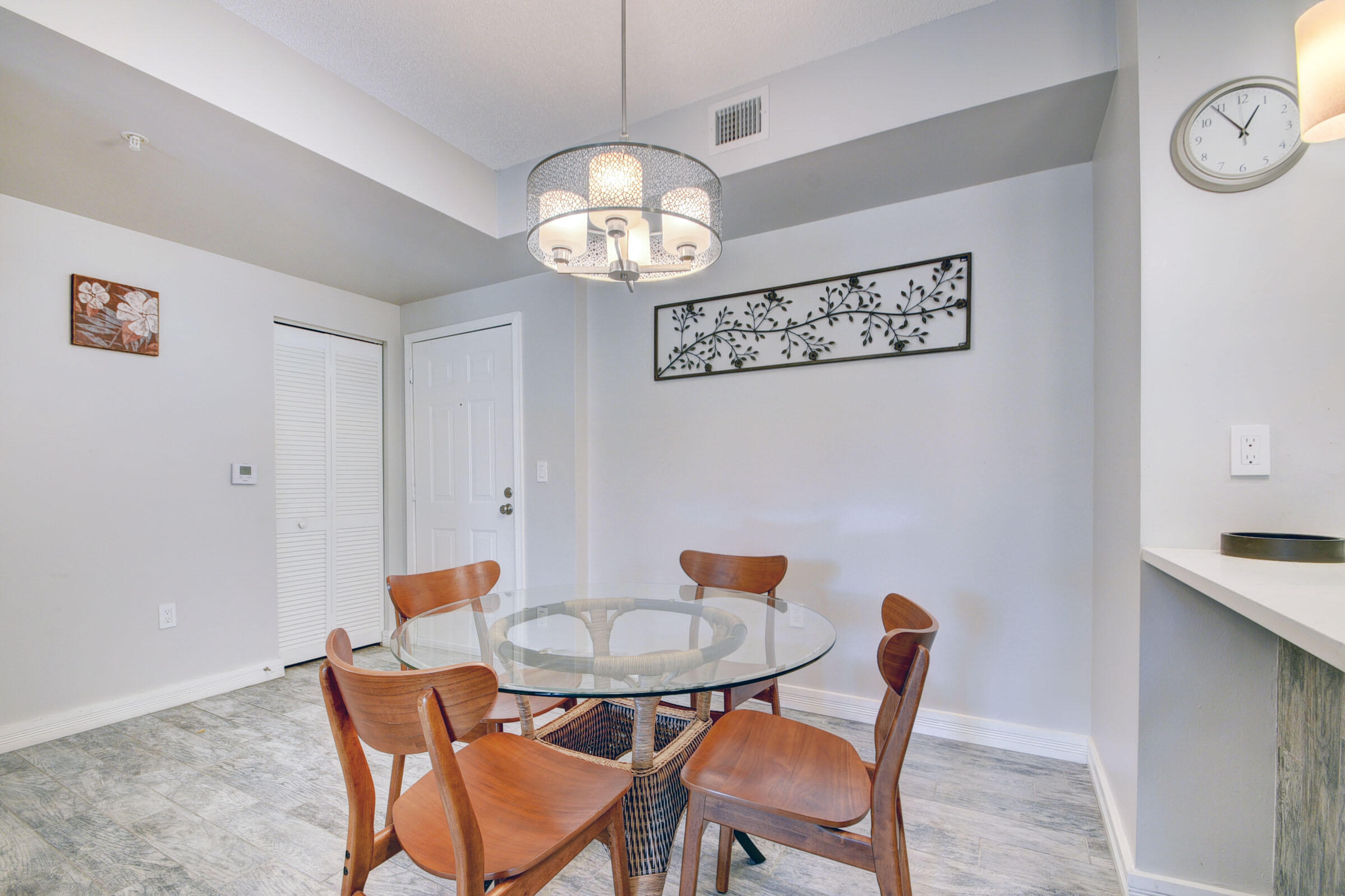 720 S Sapodilla Avenue 208