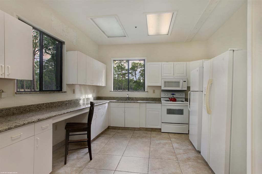 PALM CITY FARMS - Residential