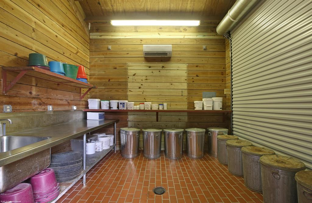 PALM CITY FARMS - Residential