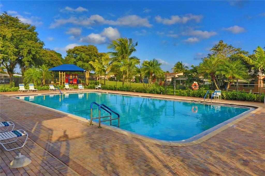 Mainlands Of Tamarac  9 - Residential