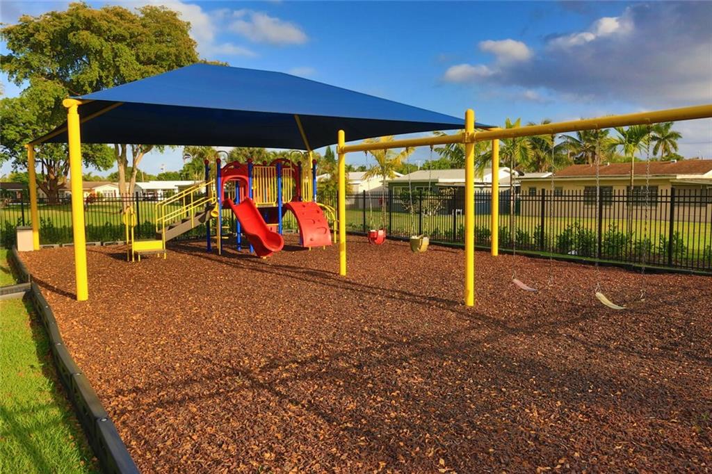 Mainlands Of Tamarac  9 - Residential