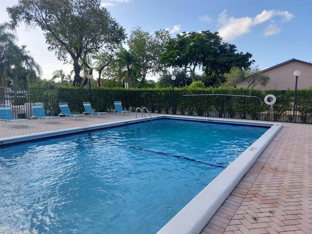 Sunrise Nob Hill East - Residential Lease