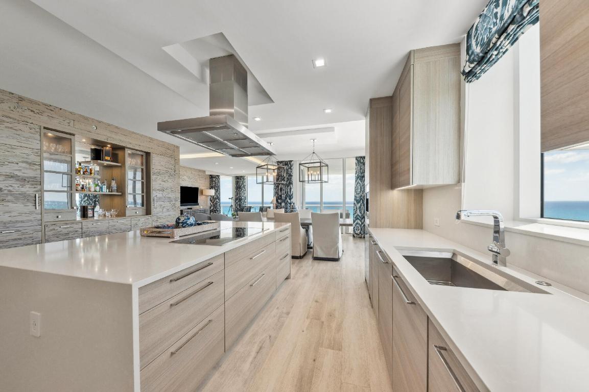 3730 N Ocean Drive 10b