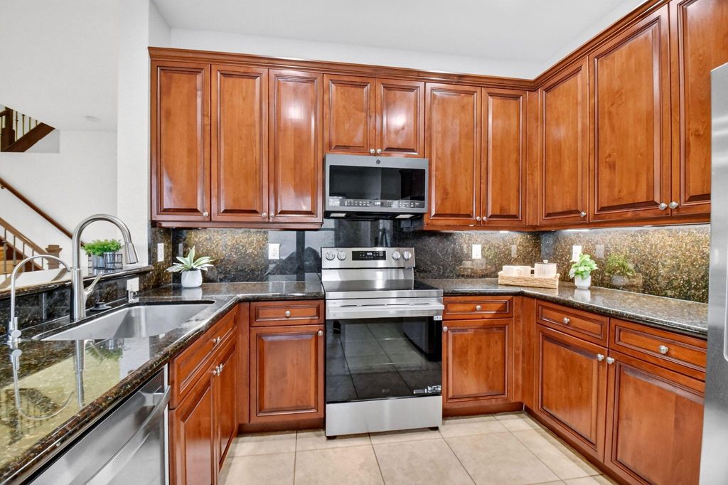Photo of 7662 Spatterdock Drive, Boynton Beach, FL 33437 (MLS # B26043331)