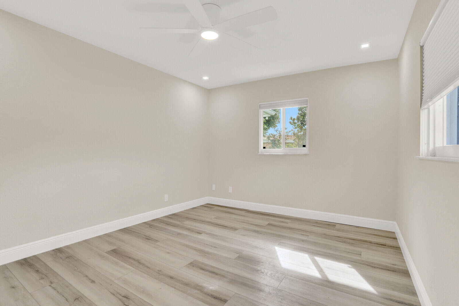 COUNTRY LANE ESTATES - Residential