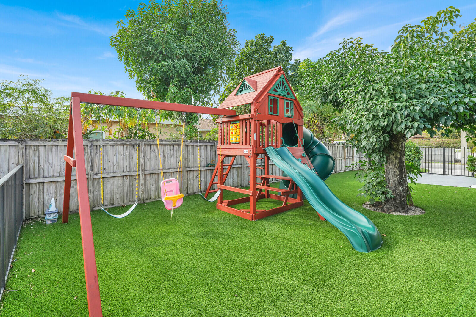 COUNTRY LANE ESTATES - Residential