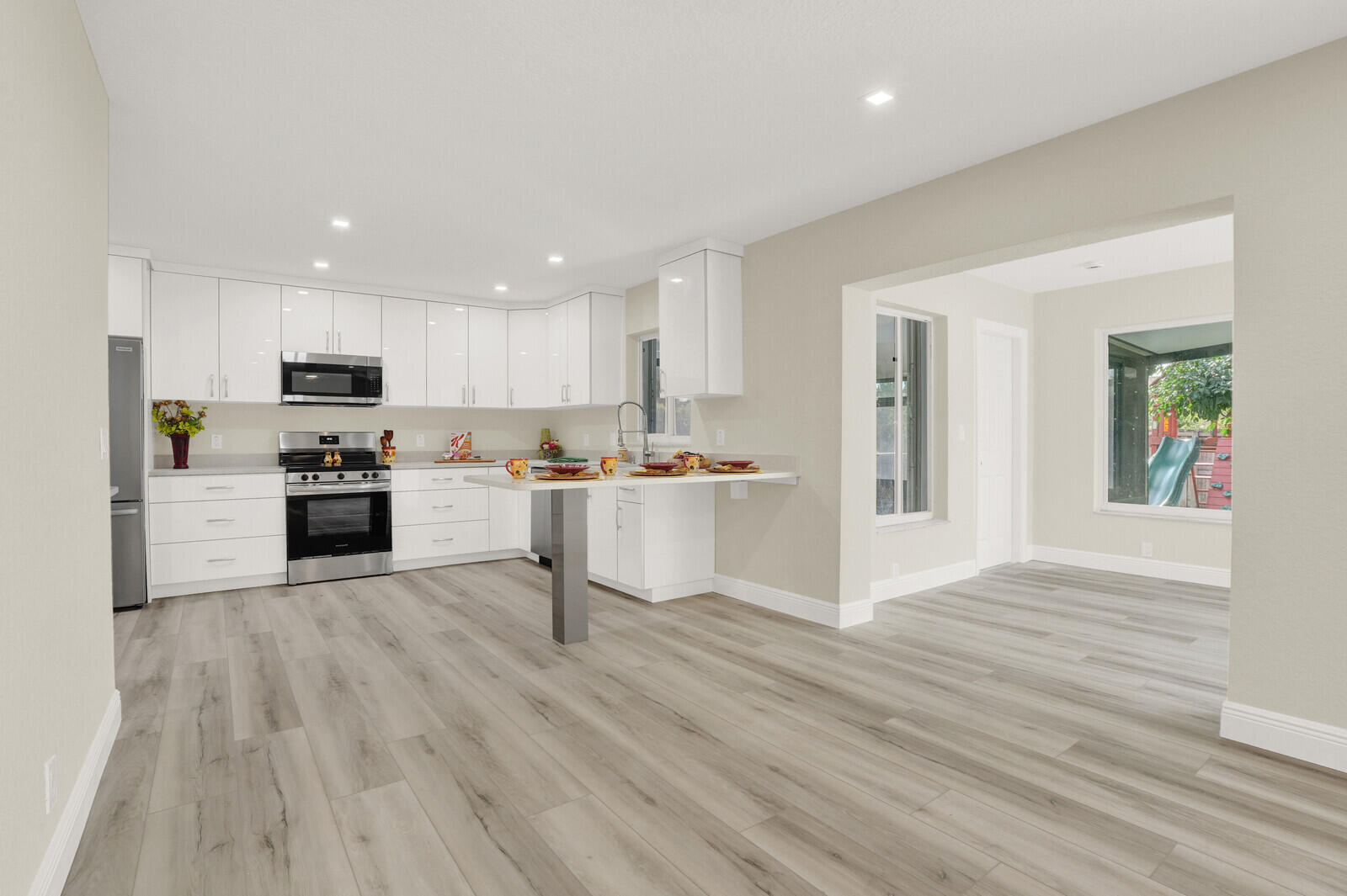 COUNTRY LANE ESTATES - Residential