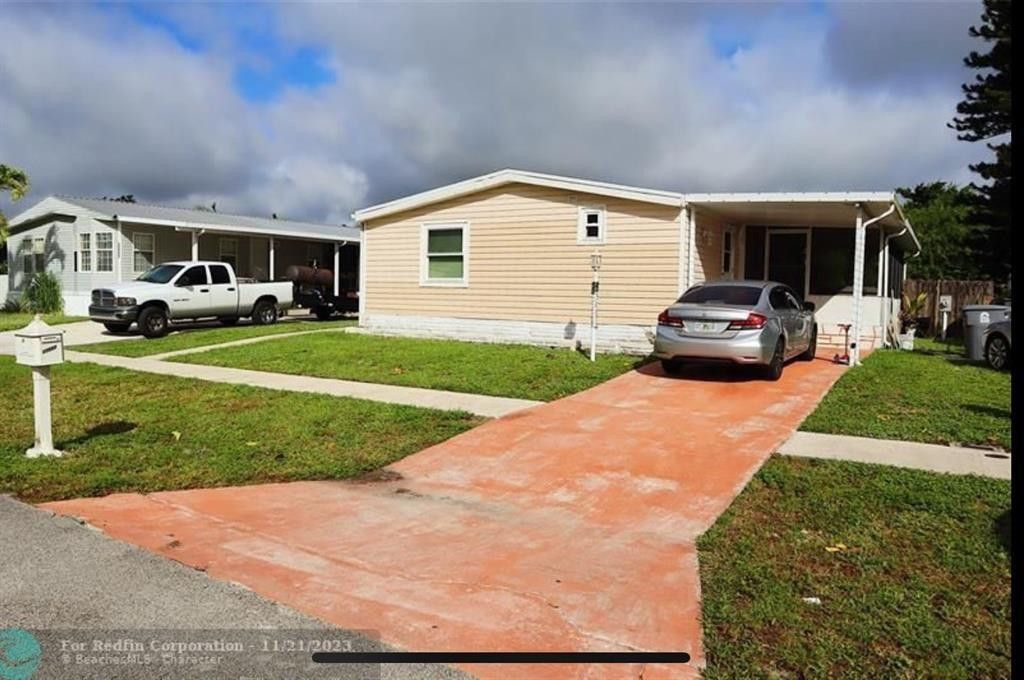 Photo of 10557 S 228th Lane, Boca Raton, FL 33428 (MLS # F10551560)