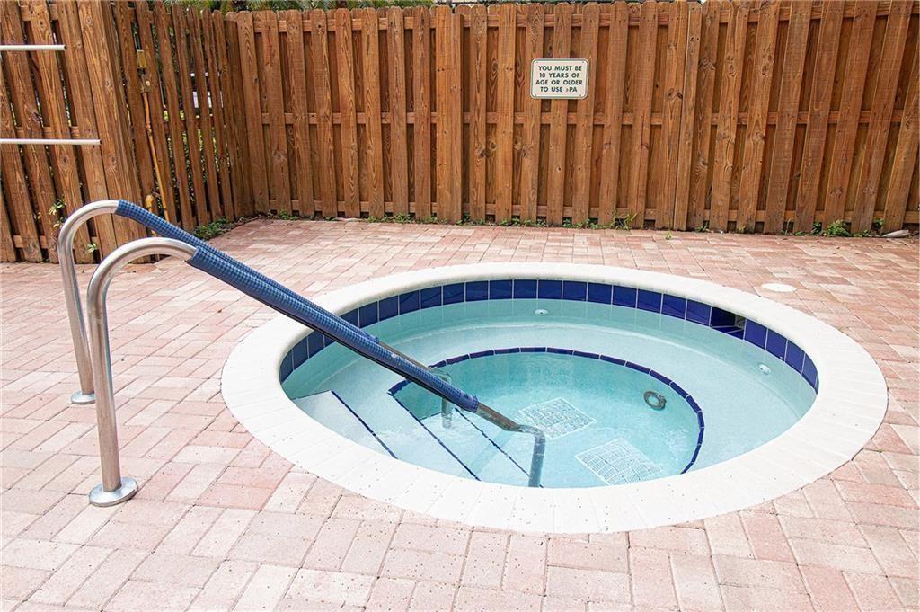 Royal Palm At Plantation - Residential Lease