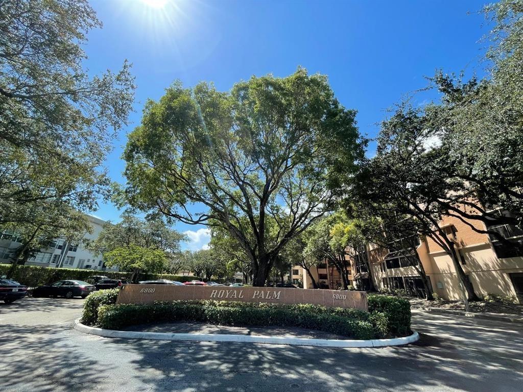 Royal Palm At Plantation - Residential Lease