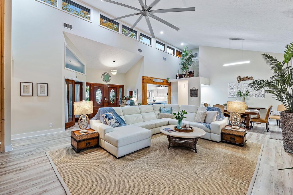 Photo of 8422 SE Quail Ridge Way, Hobe Sound, FL 33455 (MLS # B26013393)