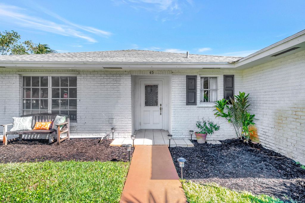Photo of 2520 SW 14th Court #45, Boynton Beach, FL 33426 (MLS # R10955162)