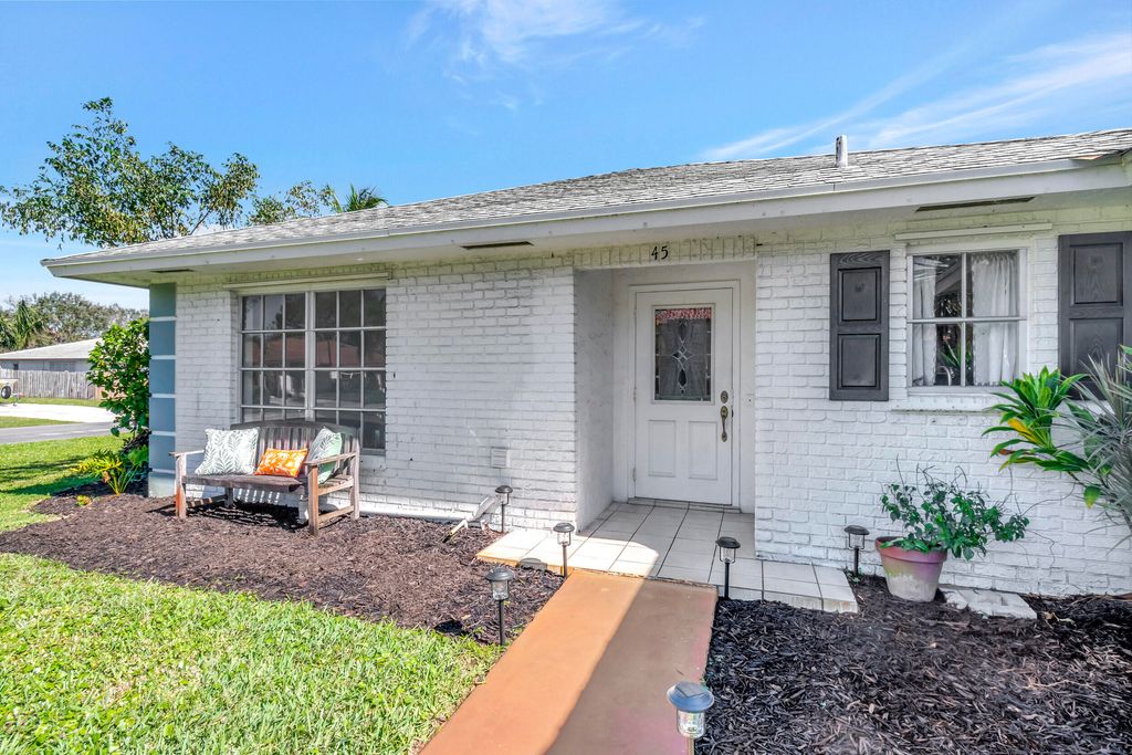 Photo of 2520 SW 14th Court #45, Boynton Beach, FL 33426 (MLS # R10955162)