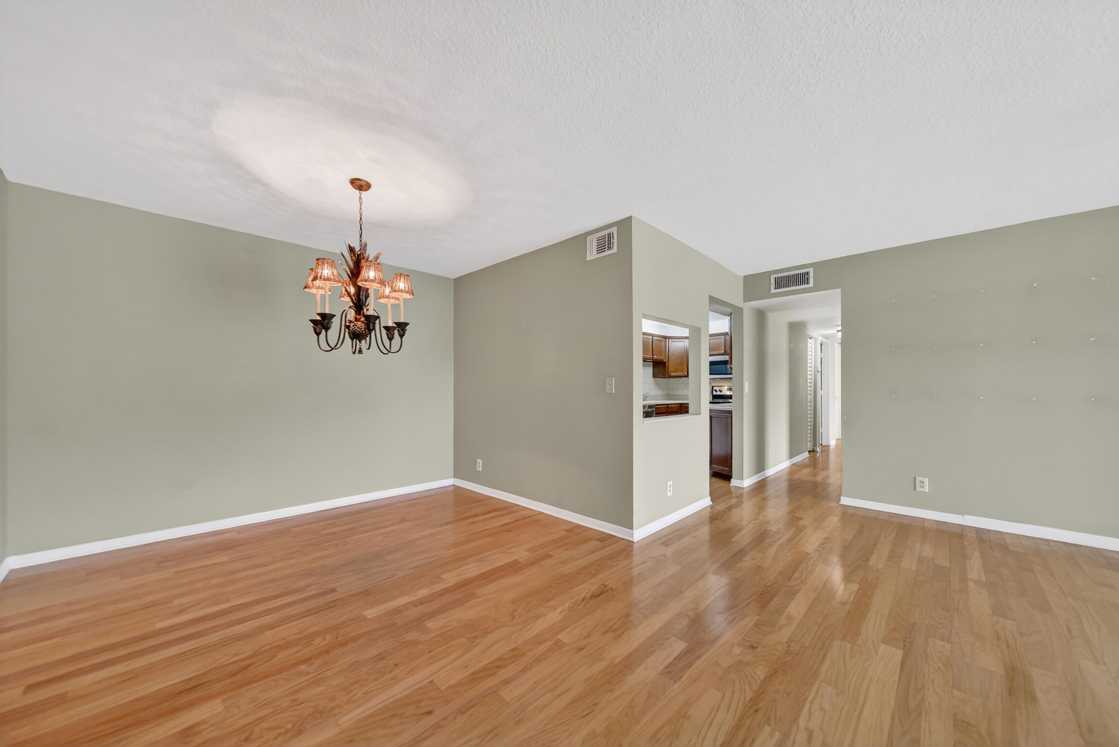 PINE RIDGE AT MARTIN DOWNS CONDO 14 - Residential