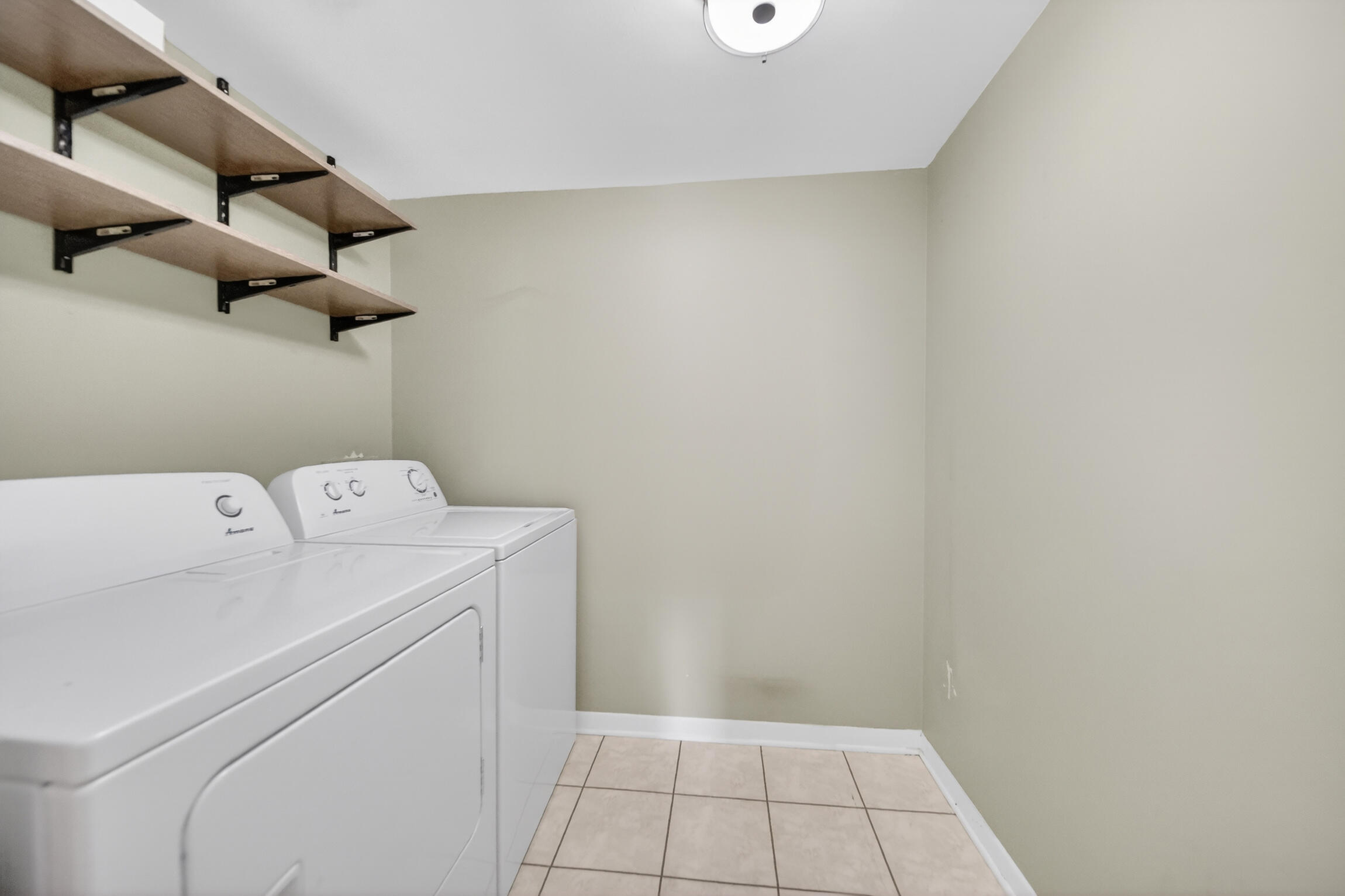 PINE RIDGE AT MARTIN DOWNS CONDO 14 - Residential