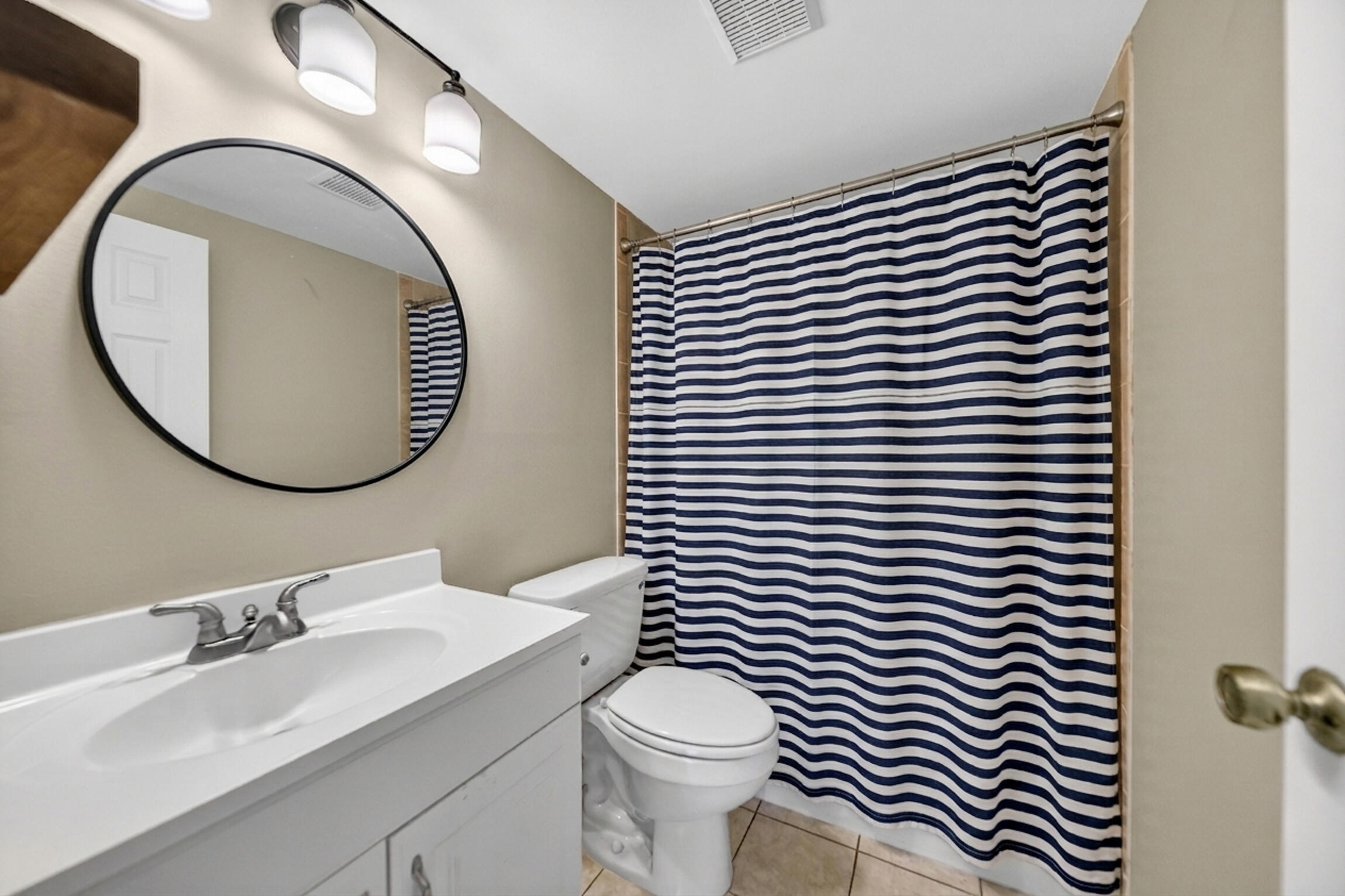 PINE RIDGE AT MARTIN DOWNS CONDO 14 - Residential