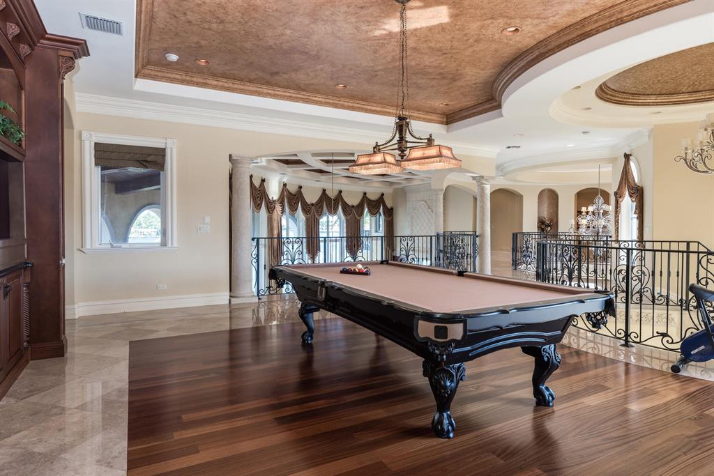 SANTA BARBARA SHORES - Residential