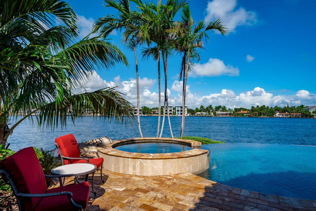 SANTA BARBARA SHORES - Residential