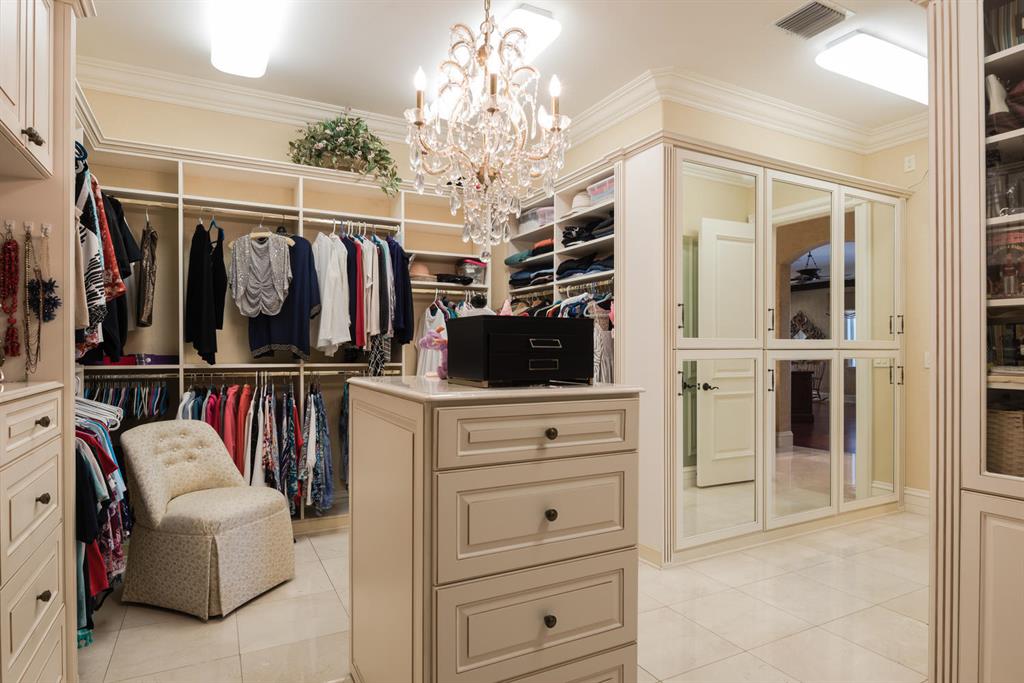 SANTA BARBARA SHORES - Residential