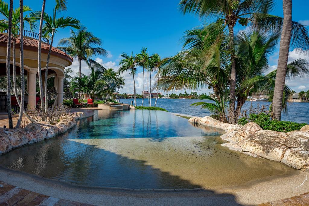 SANTA BARBARA SHORES - Residential