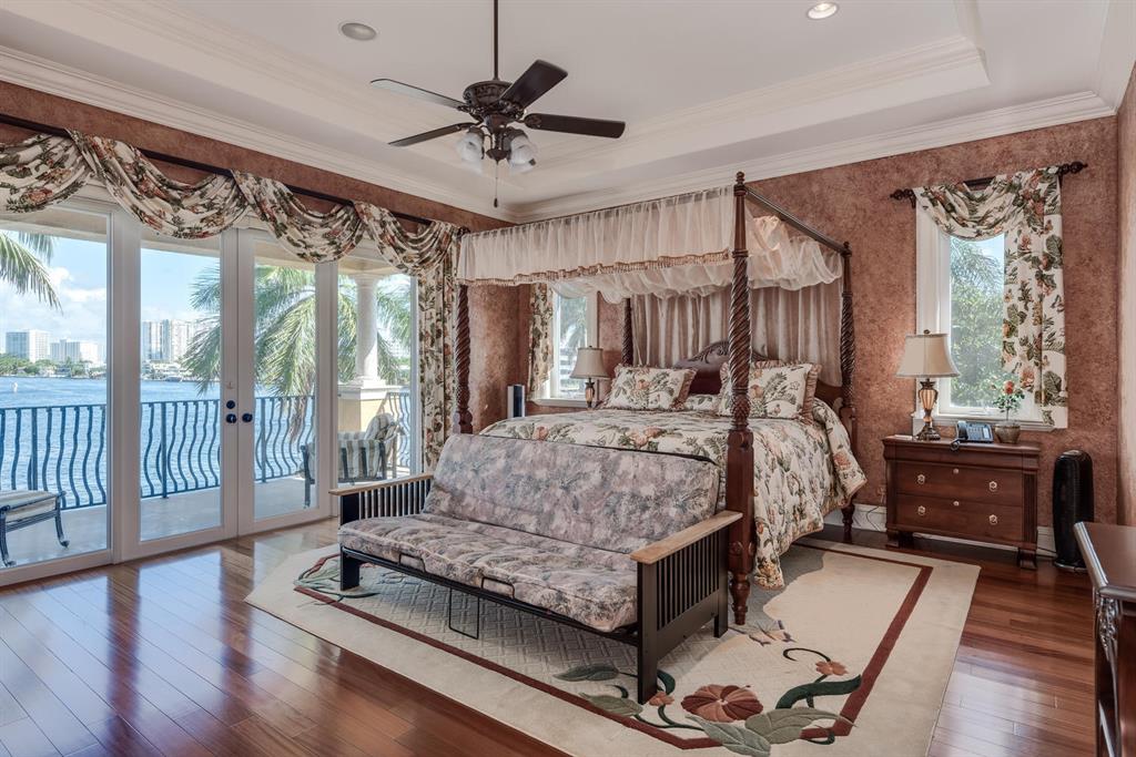 SANTA BARBARA SHORES - Residential