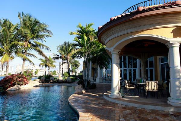 SANTA BARBARA SHORES - Residential