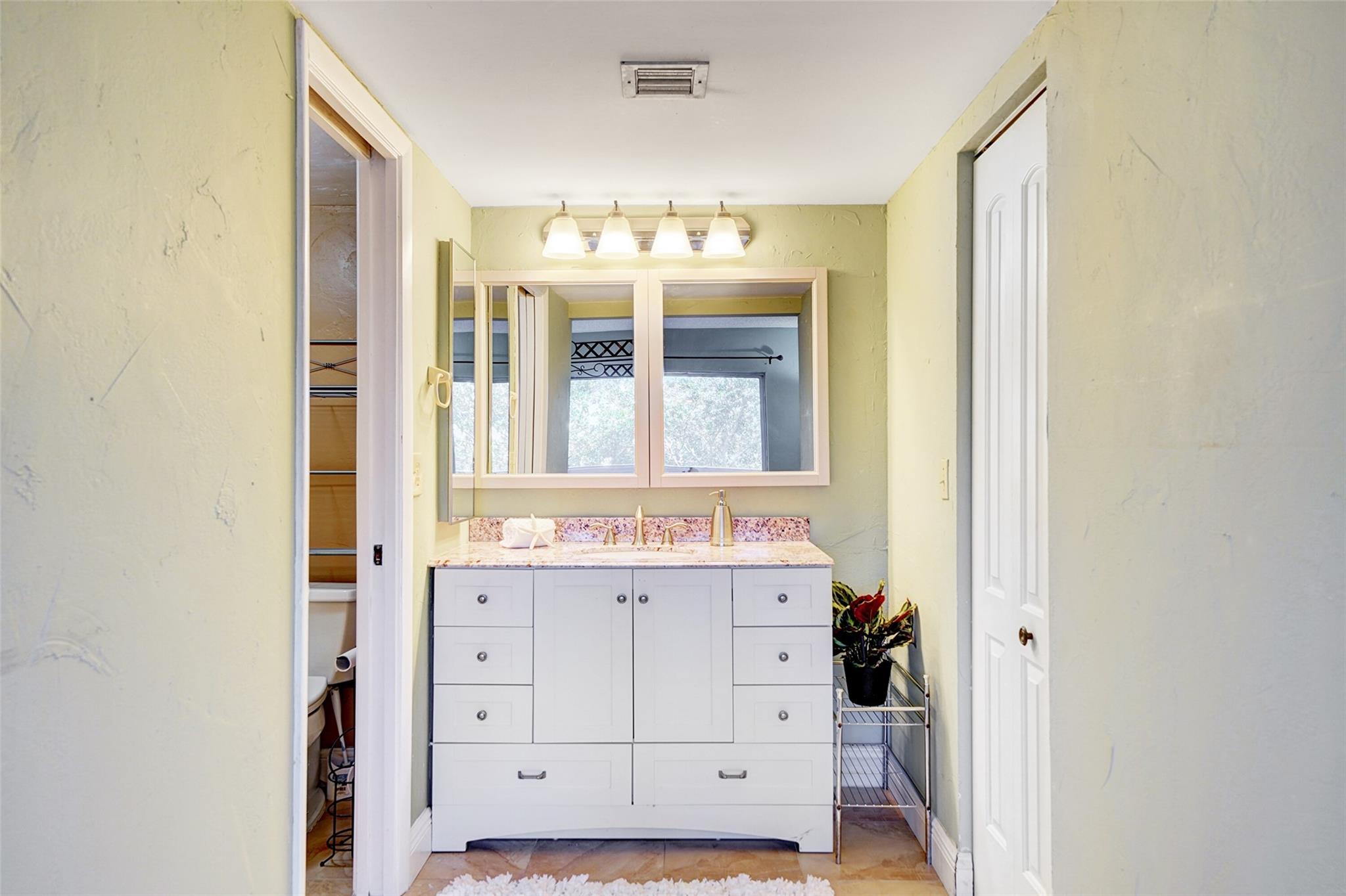 SUNRISE ISLAND - Residential