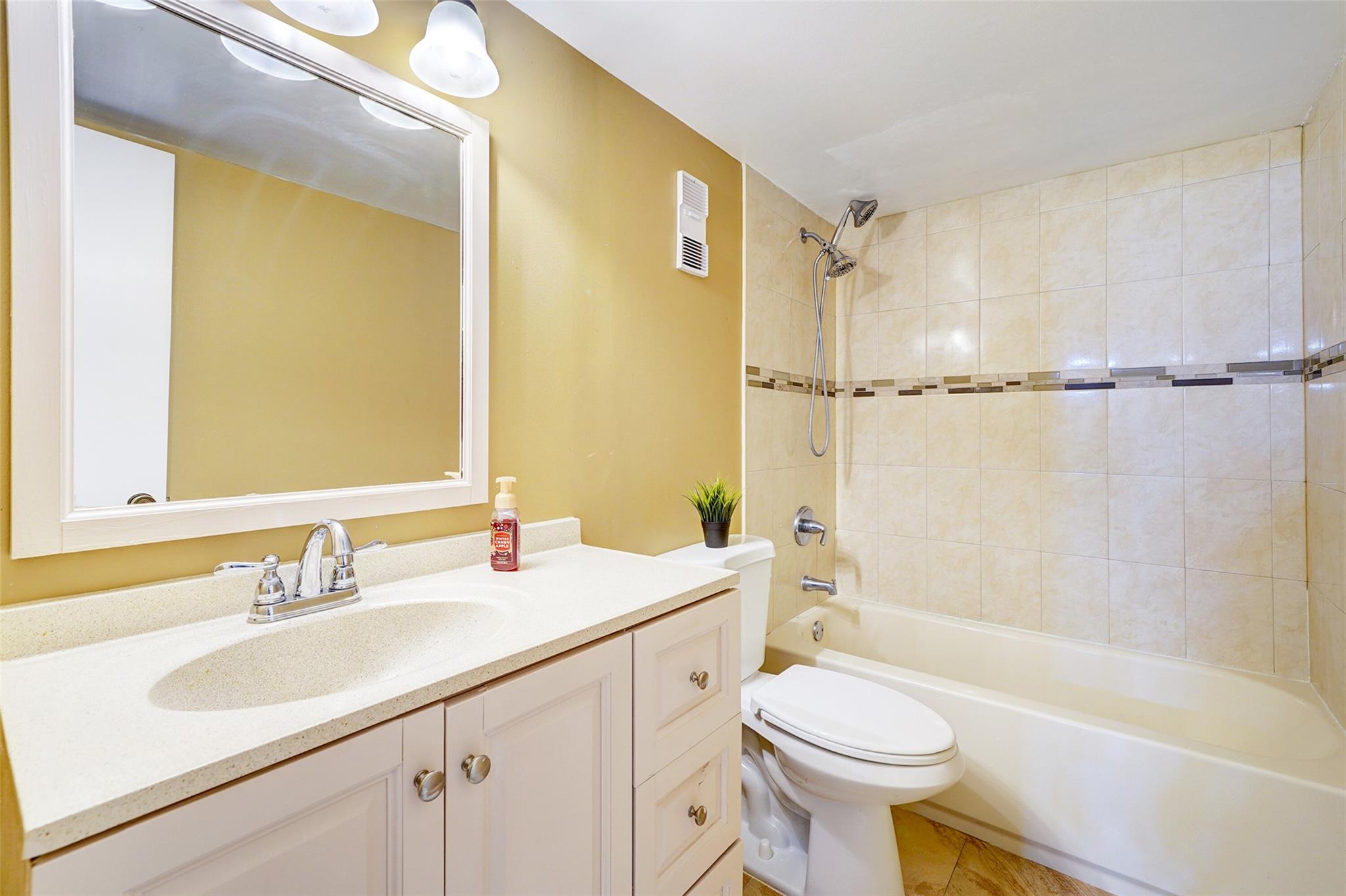 SUNRISE ISLAND - Residential