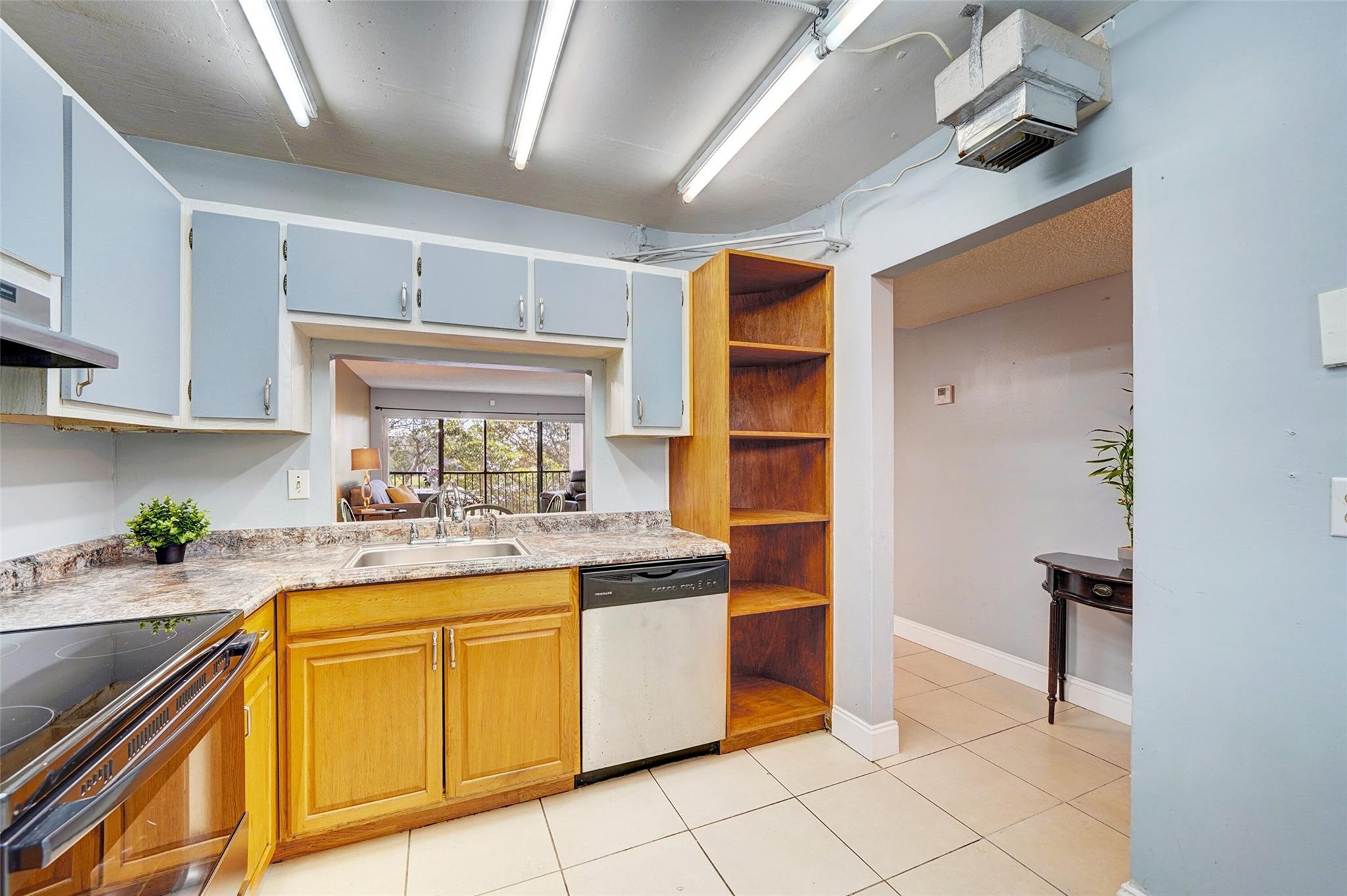 SUNRISE ISLAND - Residential