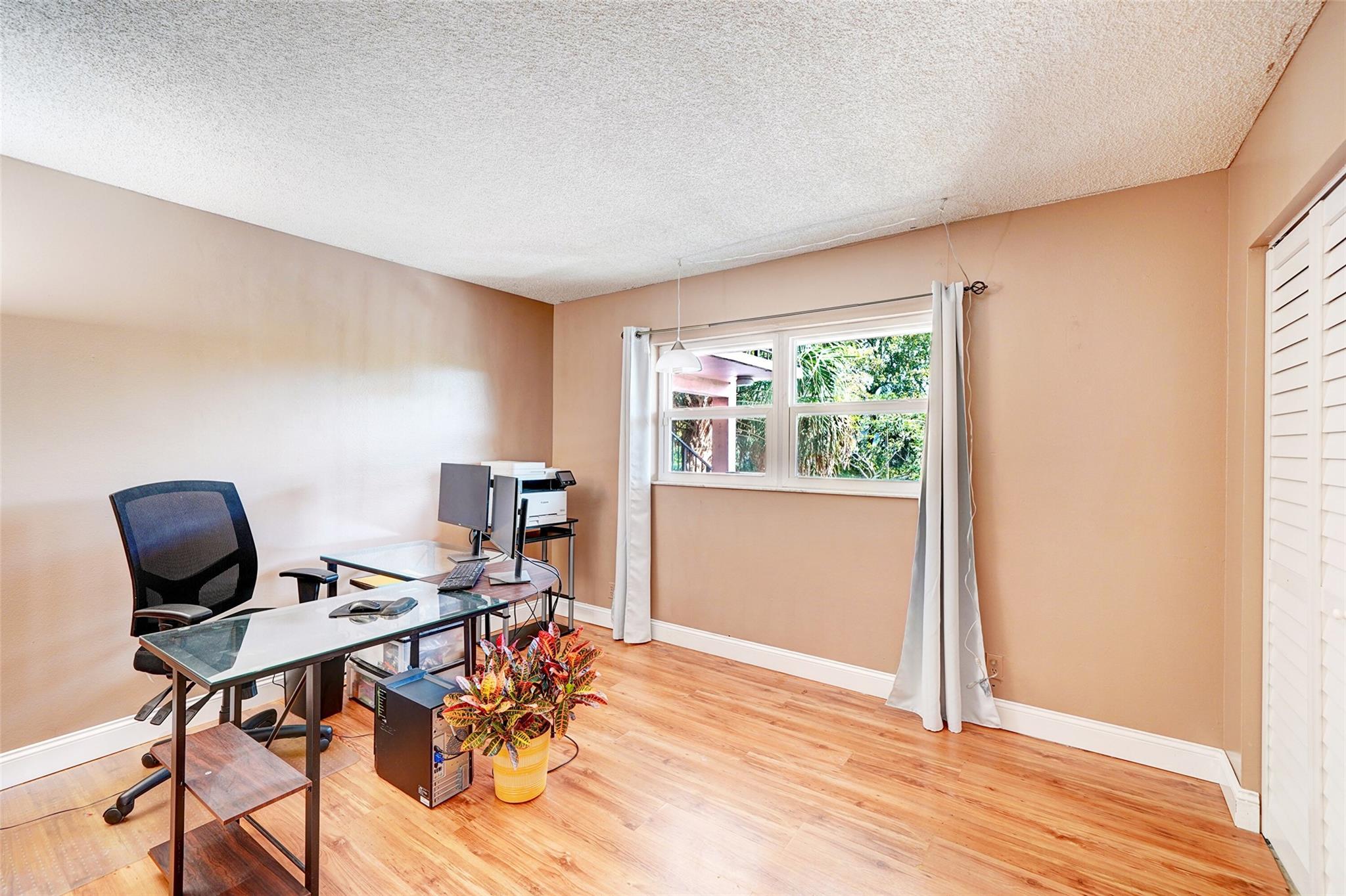 SUNRISE ISLAND - Residential