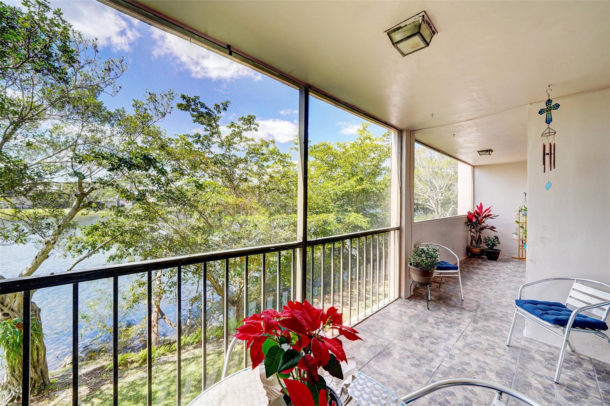 SUNRISE ISLAND - Residential