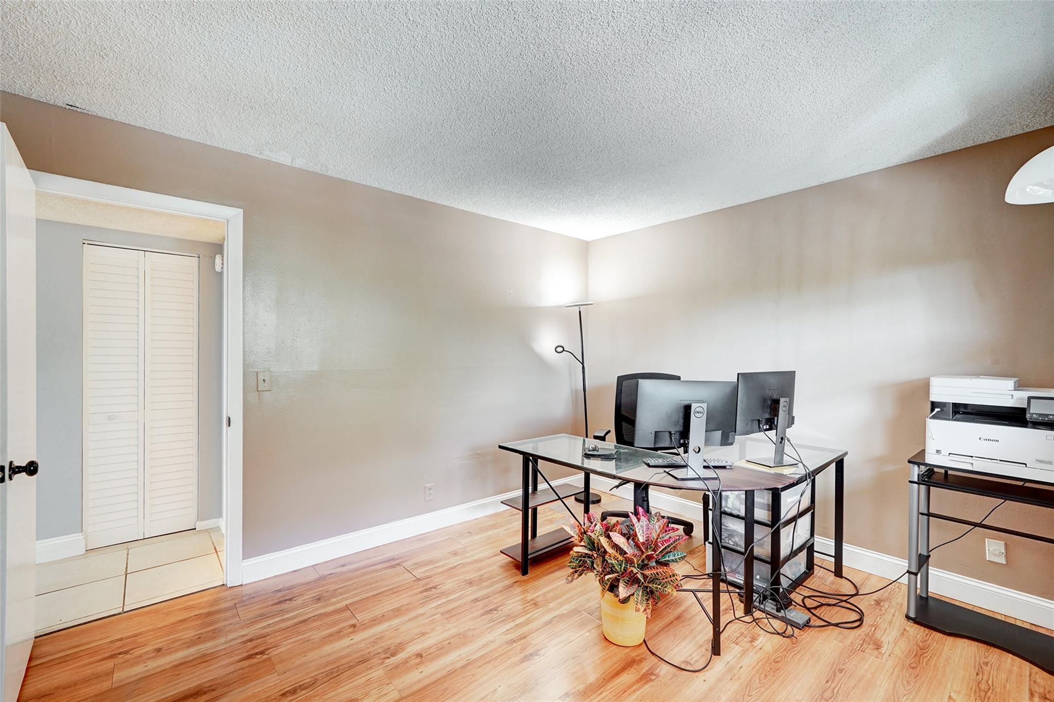 SUNRISE ISLAND - Residential