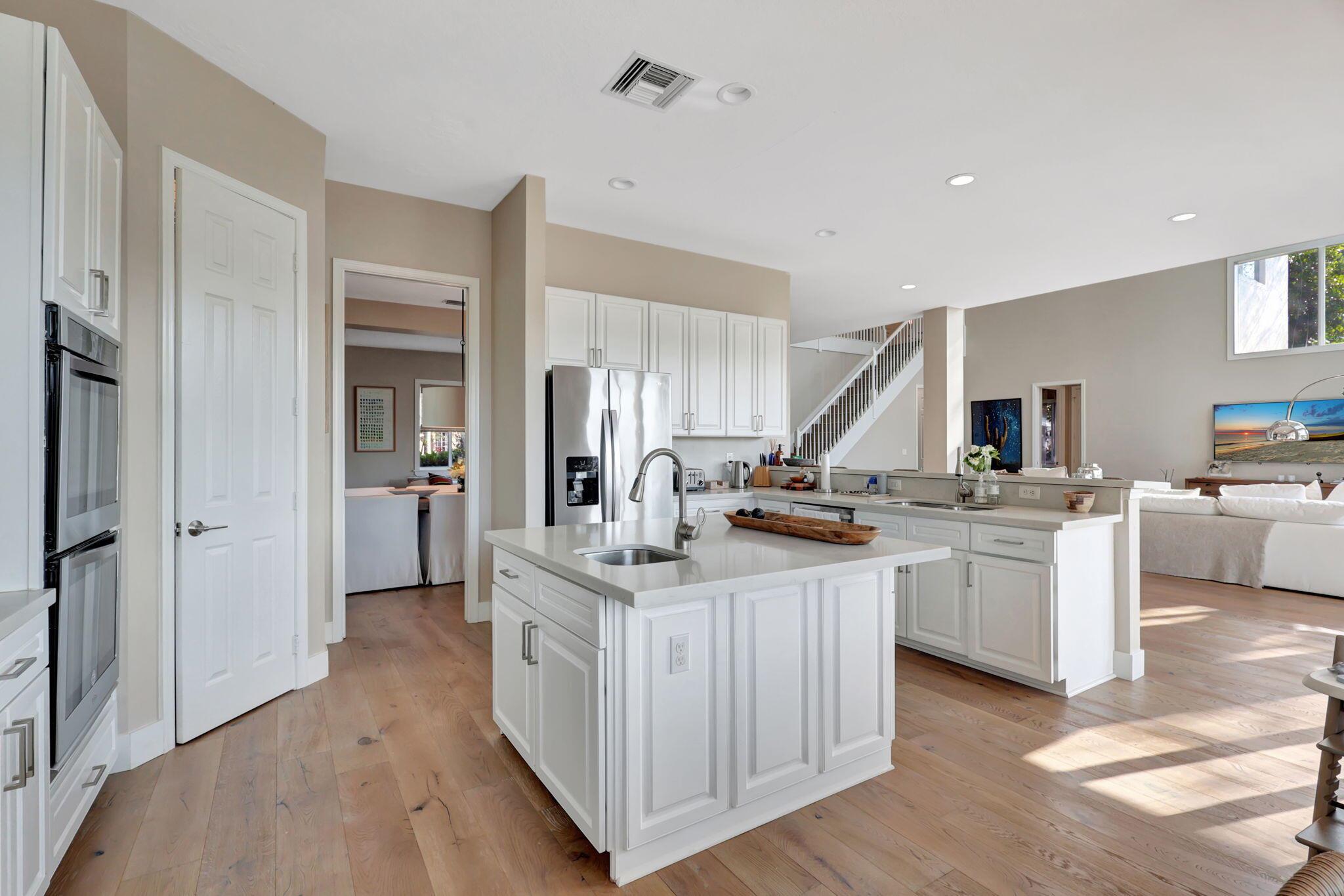 ISLES AT WELLINGTON 4 - Residential Lease