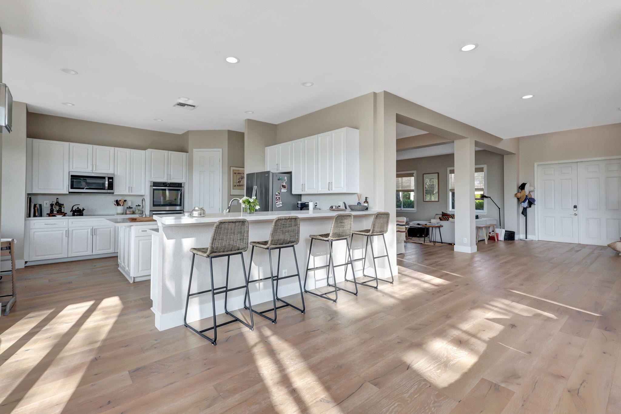 ISLES AT WELLINGTON 4 - Residential Lease