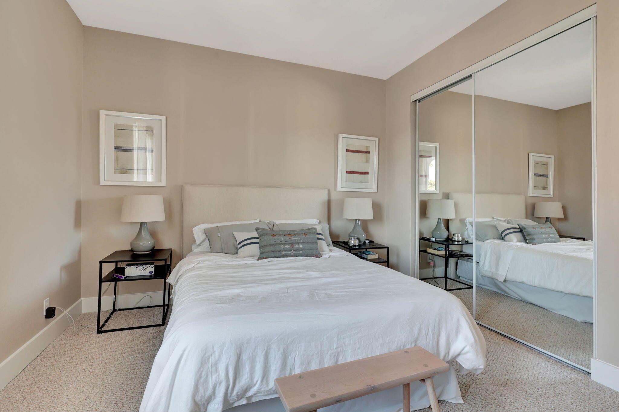 ISLES AT WELLINGTON 4 - Residential Lease