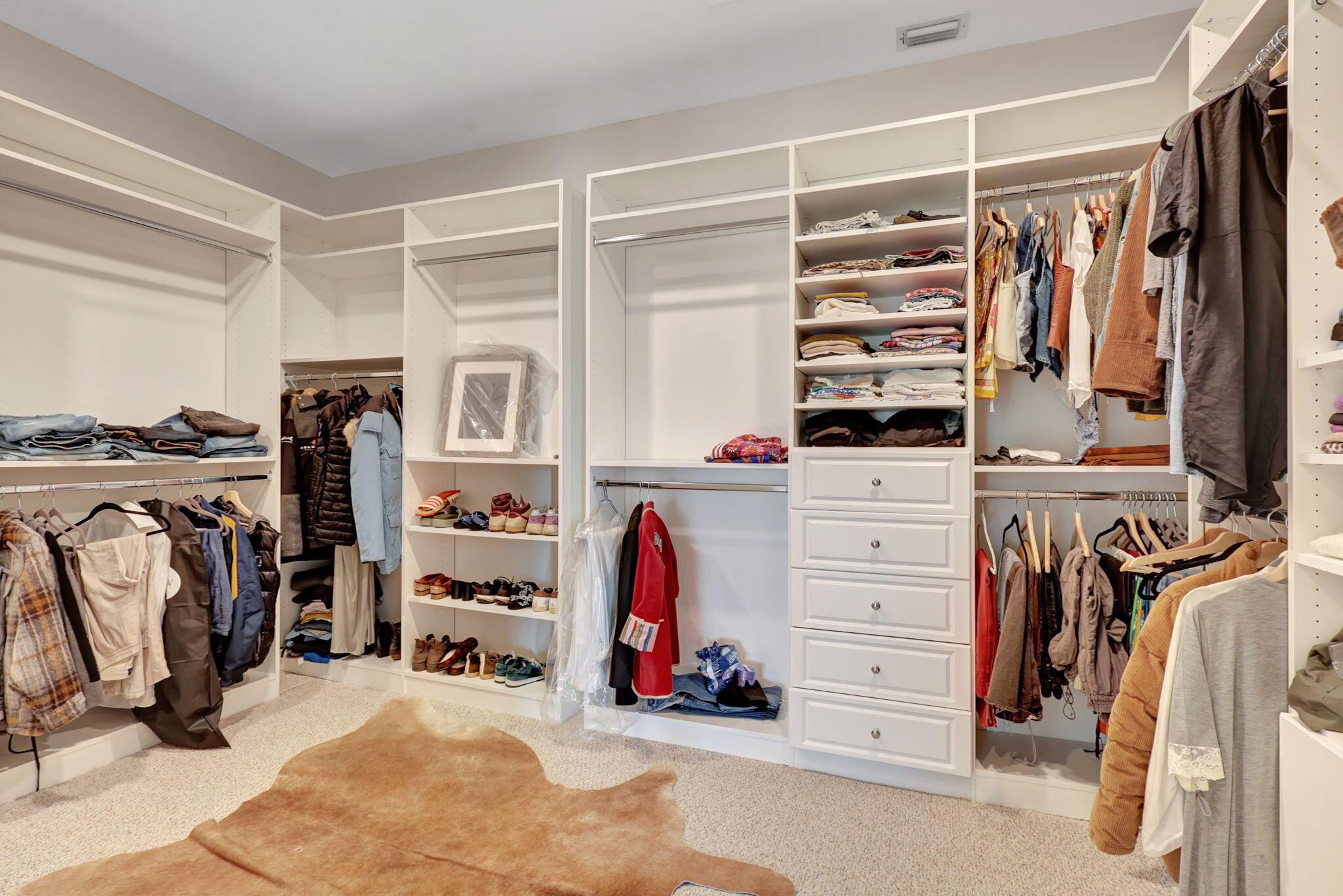 ISLES AT WELLINGTON 4 - Residential Lease