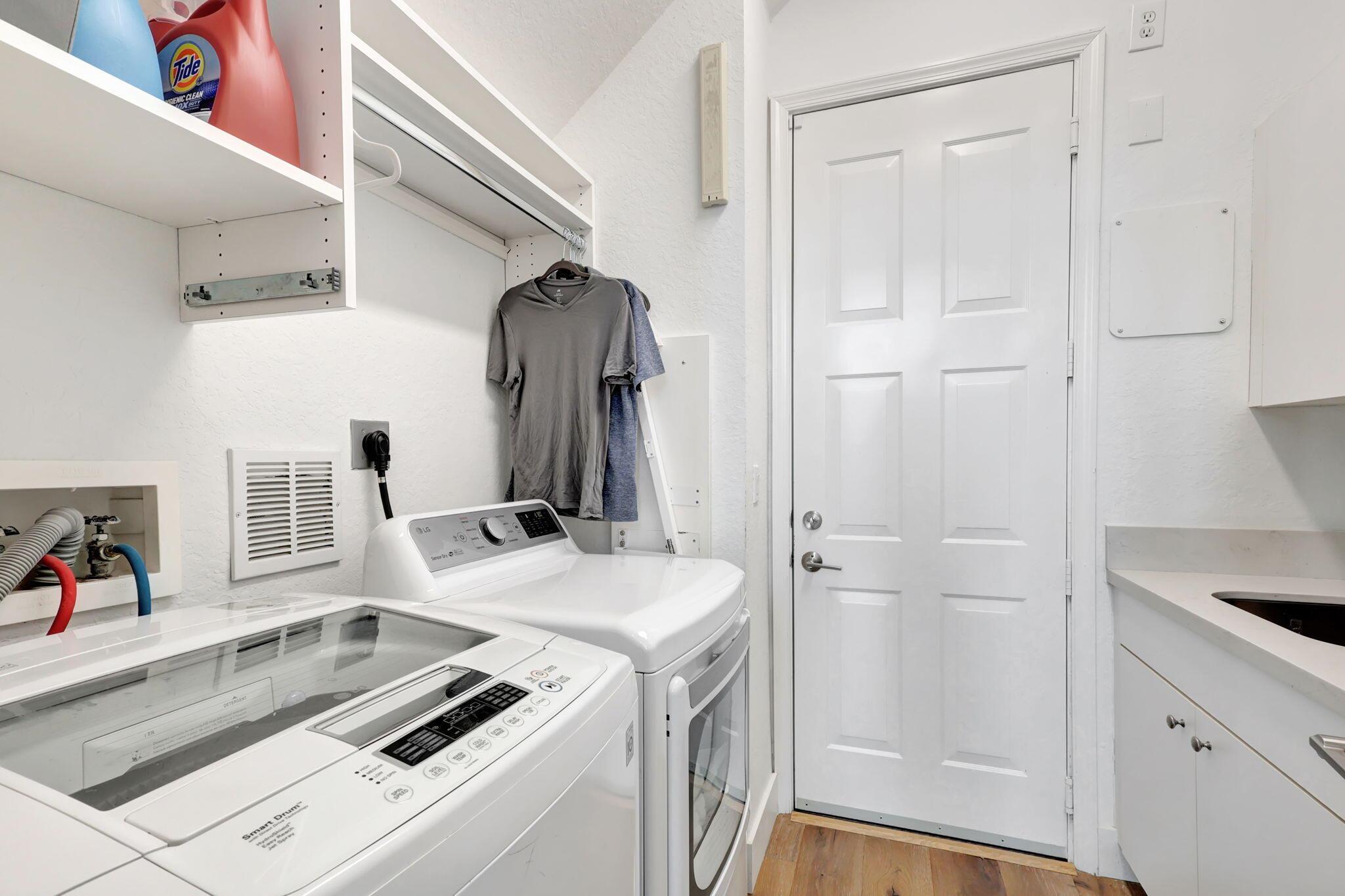 ISLES AT WELLINGTON 4 - Residential Lease